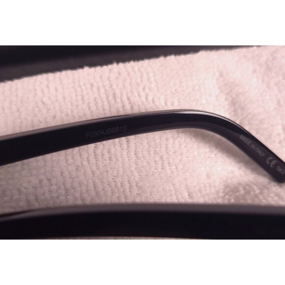 Saint Laurent Unisex Mask Style Sunglasses With Mirror Finish & Leather Case - Picture 13 of 15